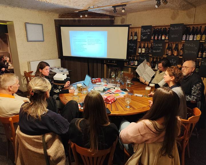 Lenka Kahuda Klokočková UKG